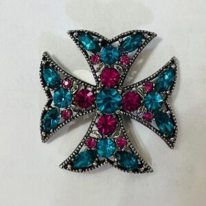 Maltese Cross brooch/pendant with prong set crystals-scroll border-excellent